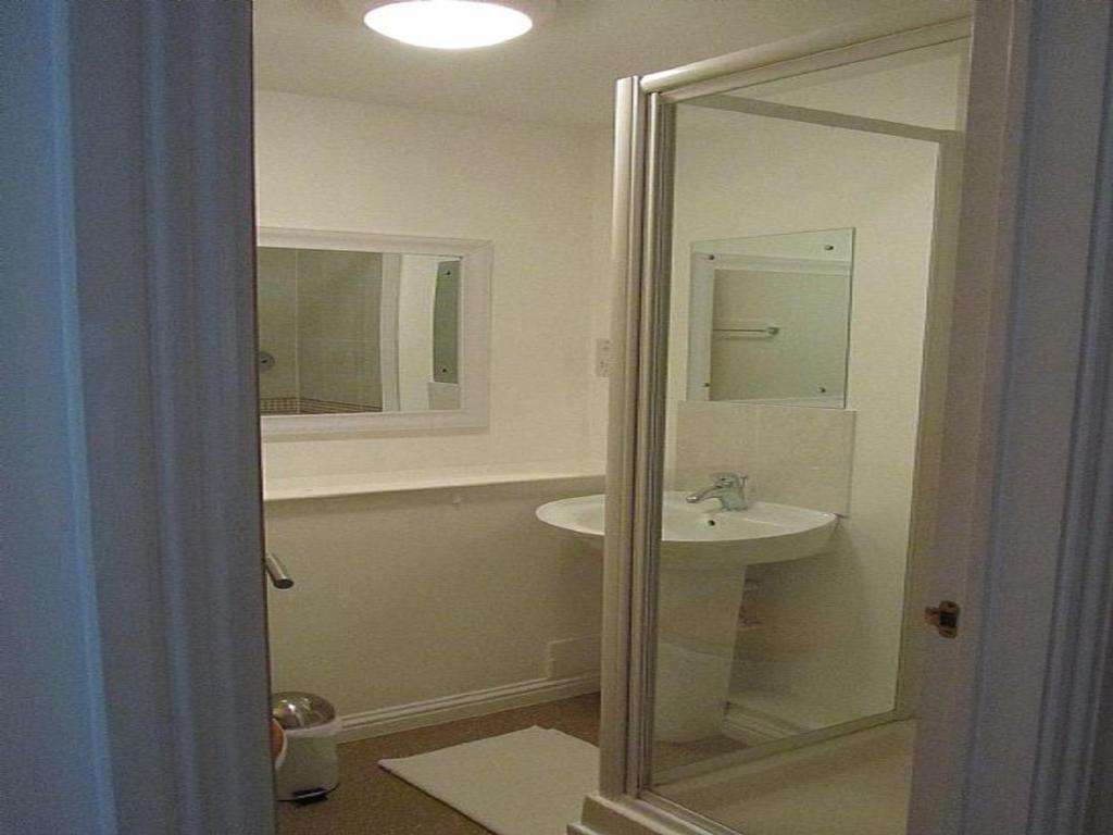 Bridge Street Apartments Inverness Room photo